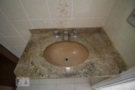 Apartamento à venda com 108m², 4 quartos e 3 vagasBanheiro da Suíte 1