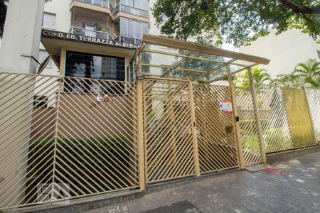 Apartamento à venda com 108m², 4 quartos e 3 vagasEntrada