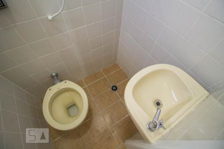 Apartamento à venda com 108m², 4 quartos e 3 vagasBanheiro de Serviço