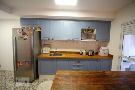 Apartamento à venda com 119m², 3 quartos e 2 vagas Apartamento à venda com 119m², 3 quartos e 2 vagasCozinha