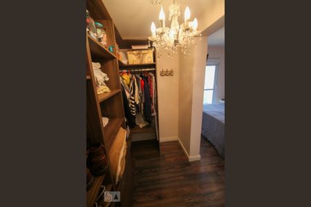 Apartamento à venda com 119m², 3 quartos e 2 vagas Apartamento à venda com 119m², 3 quartos e 2 vagasQuarto 3 - Suíte