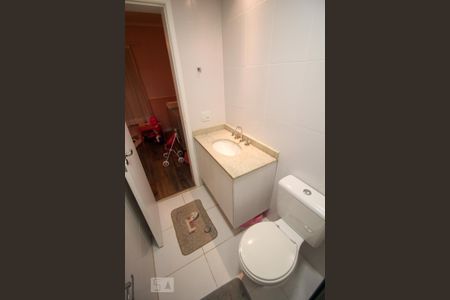 Apartamento à venda com 119m², 3 quartos e 2 vagas Apartamento à venda com 119m², 3 quartos e 2 vagasQuarto 2 - Suíte