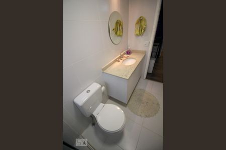 Apartamento à venda com 119m², 3 quartos e 2 vagas Apartamento à venda com 119m², 3 quartos e 2 vagasBanheiro da Suíte