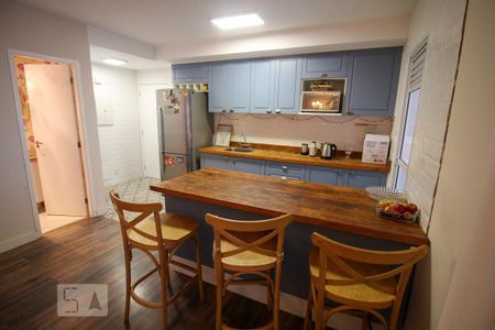 Apartamento à venda com 119m², 3 quartos e 2 vagas Apartamento à venda com 119m², 3 quartos e 2 vagasCozinha