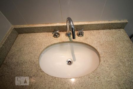 Apartamento à venda com 119m², 3 quartos e 2 vagas Apartamento à venda com 119m², 3 quartos e 2 vagasQuarto 2 - Suíte