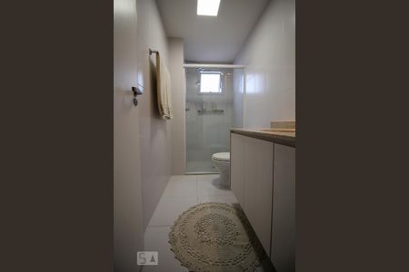 Apartamento à venda com 119m², 3 quartos e 2 vagas Apartamento à venda com 119m², 3 quartos e 2 vagasBanheiro