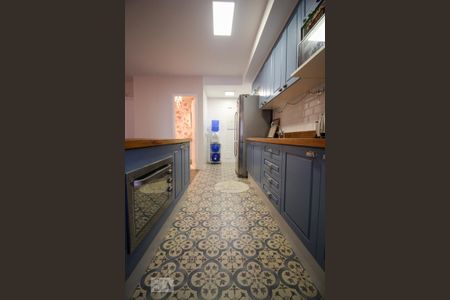 Apartamento à venda com 119m², 3 quartos e 2 vagas Apartamento à venda com 119m², 3 quartos e 2 vagasCozinha