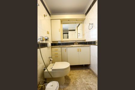 Banheiro da Suíte de apartamento para alugar com 2 quartos, 102m² em Vila Suzana, São Paulo