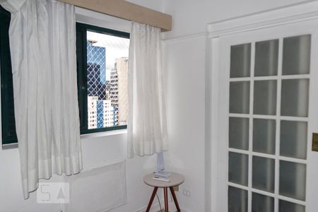 Quarto 1 de apartamento para alugar com 2 quartos, 70m² em Itaim Bibi, São Paulo