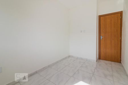 Dormitório de casa de condomínio para alugar com 2 quartos, 49m² em Ponta Grossa, Porto Alegre