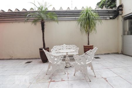 Apartamento para alugar com 68m², 2 quartos e 1 vagaÁrea comum