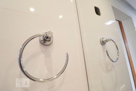 Apartamento para alugar com 68m², 2 quartos e 1 vagaDetalhe banheiro