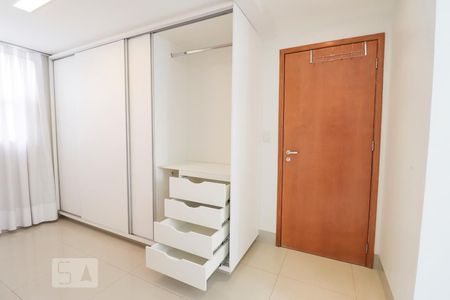 Apartamento para alugar com 68m², 2 quartos e 1 vagaSuíte