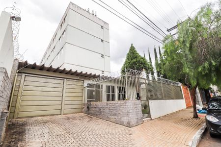 Apartamento para alugar com 68m², 2 quartos e 1 vagaFachada