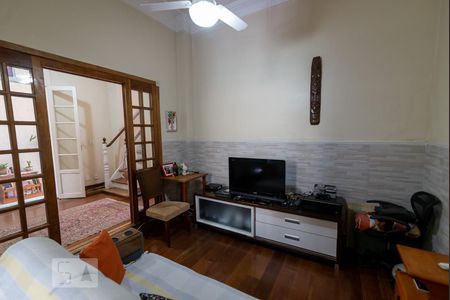 Sala de TV de casa à venda com 4 quartos, 140m² em Tijuca, Rio de Janeiro
