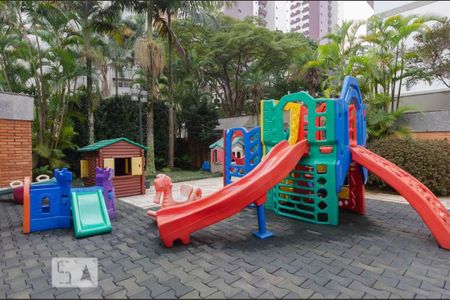 Apartamento à venda com 260m², 4 quartos e 4 vagasÁrea Comum - Playground