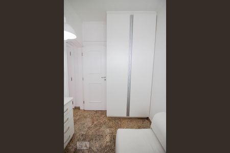 Apartamento à venda com 260m², 4 quartos e 4 vagasQuarto de Serviço