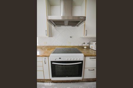 Apartamento à venda com 260m², 4 quartos e 4 vagasCozinha