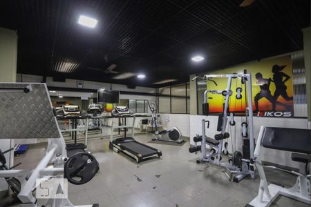 Apartamento à venda com 260m², 4 quartos e 4 vagasÁrea comum - Academia