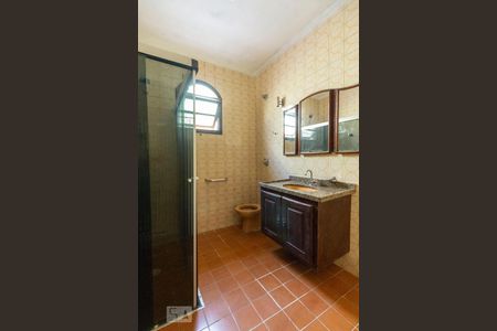 Casa para alugar com 80m², 2 quartos e 2 vagasBanheiro