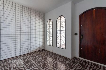 Sala de casa para alugar com 2 quartos, 80m² em Vila Giordano, São Paulo