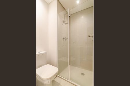 Studio para alugar com 31m², 1 quarto e 1 vaga Studio para alugar com 31m², 1 quarto e 1 vagaBanheiro