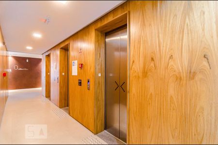 Studio para alugar com 31m², 1 quarto e 1 vaga Studio para alugar com 31m², 1 quarto e 1 vagaHall de entrada