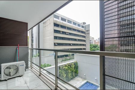 Studio para alugar com 31m², 1 quarto e 1 vaga Studio para alugar com 31m², 1 quarto e 1 vagaVaranda
