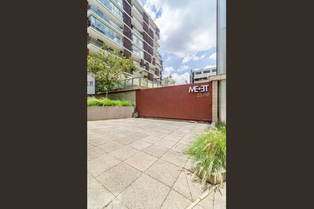 Studio para alugar com 31m², 1 quarto e 1 vaga Studio para alugar com 31m², 1 quarto e 1 vagaFachada