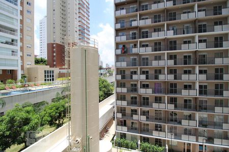 Vista da varanda de kitnet/studio para alugar com 1 quarto, 28m² em Água Branca, São Paulo