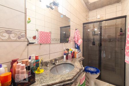 Casa à venda com 149m², 3 quartos e 4 vagasBanheiro