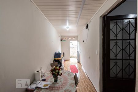 Casa à venda com 50m², 1 quarto e 1 vagaEntrada