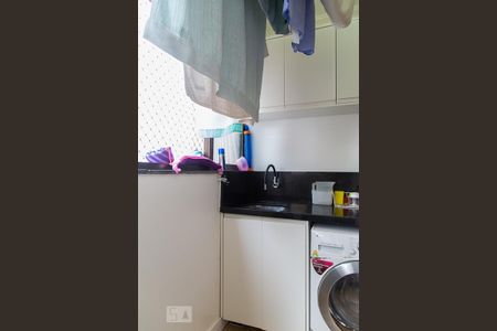 Apartamento à venda com 64m², 2 quartos e 1 vagaÁrea de serviço