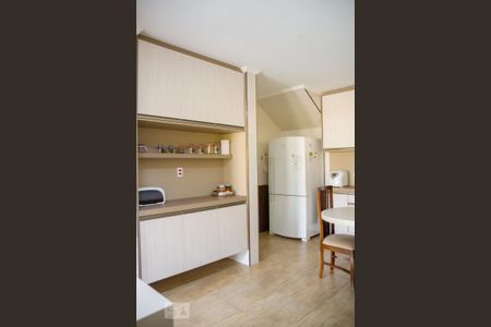 Casa para alugar com 400m², 3 quartos e 8 vagas Casa para alugar com 400m², 3 quartos e 8 vagasCozinha