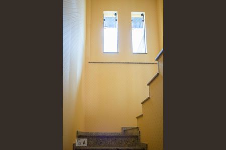 Escada de casa à venda com 3 quartos, 400m² em Santa Maria, São Caetano do Sul