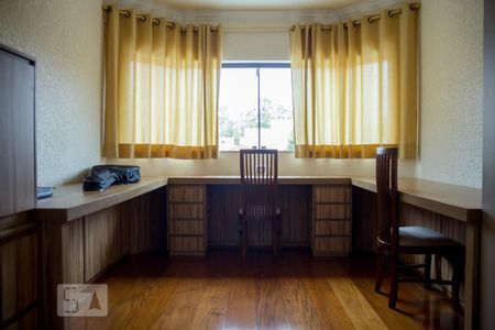 Casa para alugar com 400m², 3 quartos e 8 vagas Casa para alugar com 400m², 3 quartos e 8 vagasQuarto 4