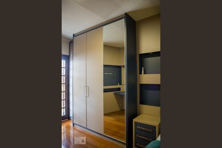 Casa para alugar com 400m², 3 quartos e 8 vagas Casa para alugar com 400m², 3 quartos e 8 vagasQuarto 3