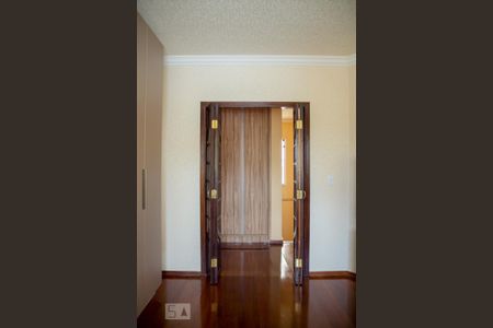 Casa para alugar com 400m², 3 quartos e 8 vagas Casa para alugar com 400m², 3 quartos e 8 vagasQuarto 4