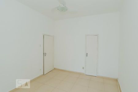 Apartamento à venda com 84m², 2 quartos e sem vagaQuarto 2