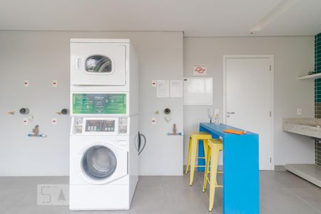Studio para alugar com 38m², 1 quarto e 1 vaga Studio para alugar com 38m², 1 quarto e 1 vagaLavanderia