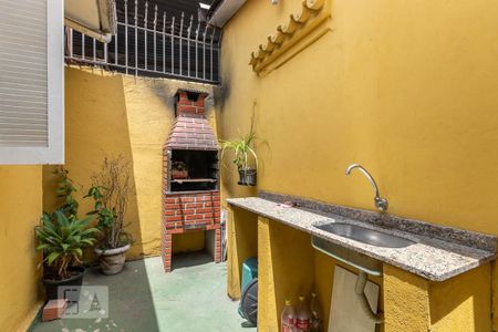 Casa à venda com 250m², 2 quartos e 1 vaga Casa à venda com 250m², 2 quartos e 1 vagaChurrasqueira