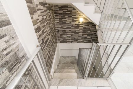 Casa para alugar com 140m², 3 quartos e sem vagaSala 2 - Acesso ao 1º andar