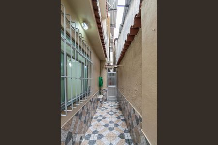 Casa para alugar com 140m², 3 quartos e sem vagaVaranda - Corredor da entrada