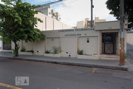 Apartamento para alugar com 54m², 3 quartos e 1 vagaFachada