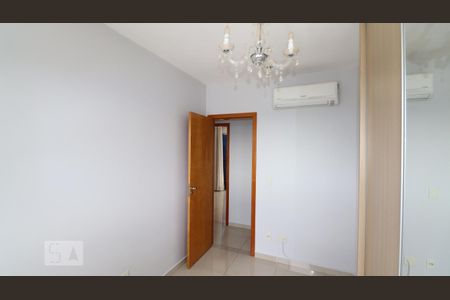 Apartamento para alugar com 81m², 3 quartos e 2 vagasQuarto 2