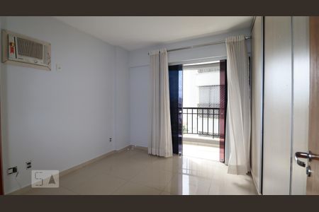Apartamento para alugar com 81m², 3 quartos e 2 vagasSuíte