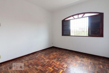 Quarto 1 de casa para alugar com 2 quartos, 140m² em Jardim Ruth, São Paulo