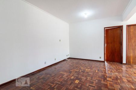 Sala de casa para alugar com 2 quartos, 140m² em Jardim Ruth, São Paulo