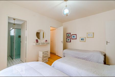 Suíte de apartamento à venda com 2 quartos, 80m² em Jardim Paulista, São Paulo