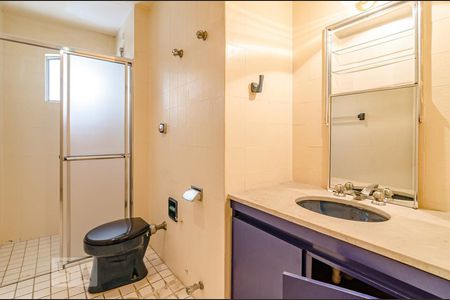 Apartamento à venda com 80m², 2 quartos e 1 vaga Apartamento à venda com 80m², 2 quartos e 1 vagaBanheiro